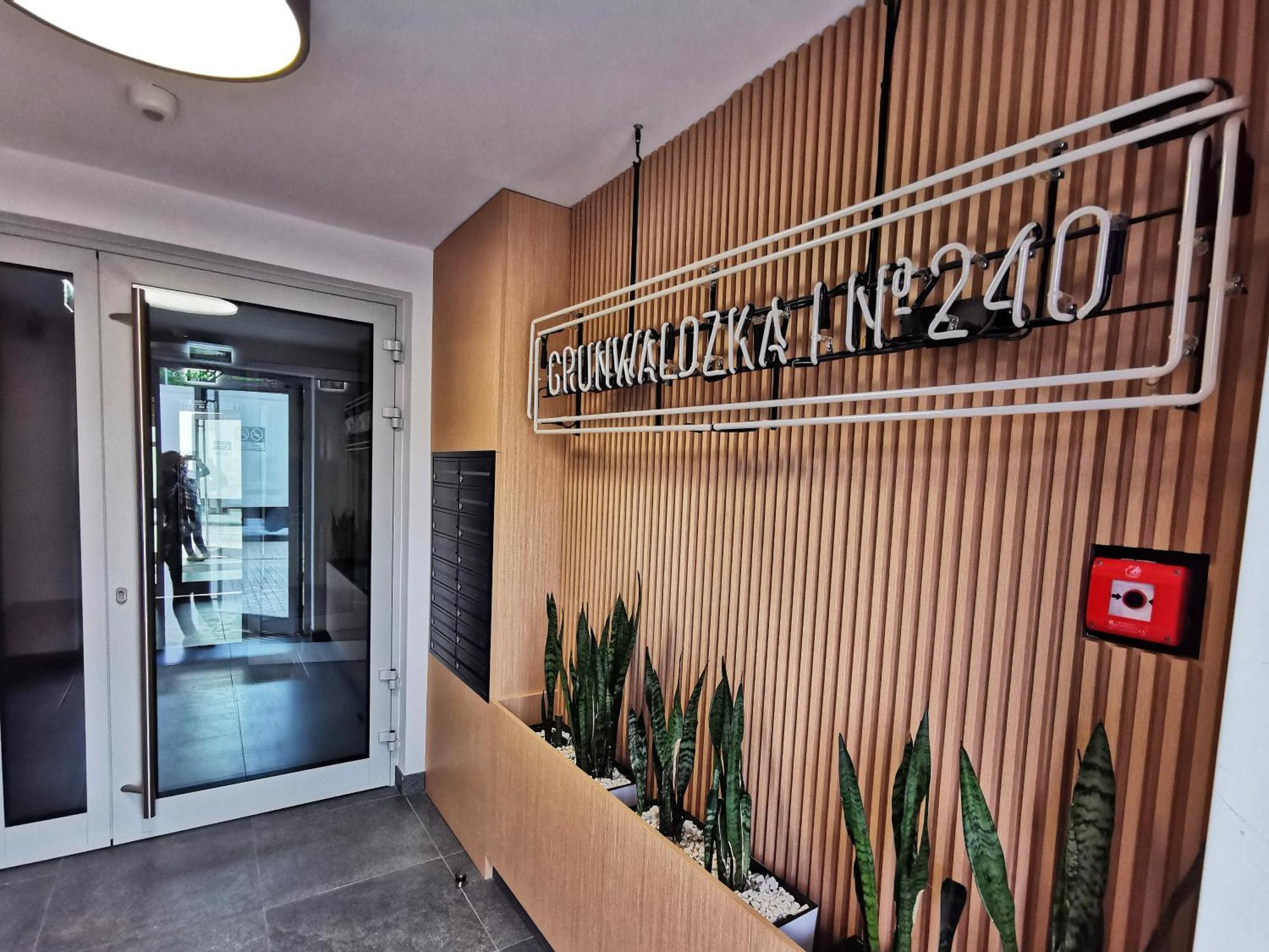 Smart Apartament Grunwaldzka 240 Poznan Bagian luar foto